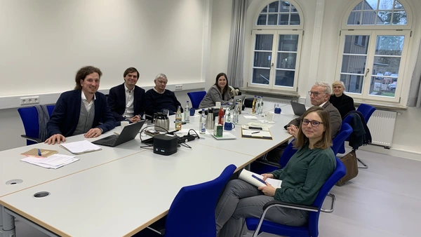 The Sustainability Campus team in conversation with Members of the Bundestag Bernhard Daldrup (2nd from right) and Andreas Mehltretter (2nd from left) (Photo: THI).