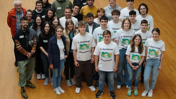 Gruppenbild des Dexcartes Gymnasium