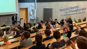 Neugier ausdrücklich erwünscht: Bei der Kinderuni entdecken Kinder die Welt der Wissenschaft (Foto: THI).