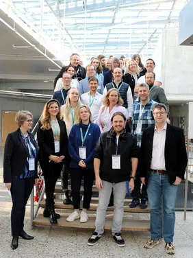 Begeisterte Jury: Expertinnen und Experten aus verschiedenen Fachbereichen beurteilten die Schülerprojekte (Foto: THI).