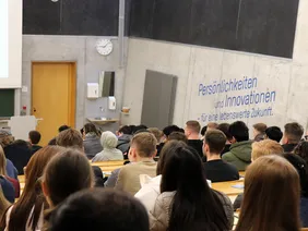 Spannender Neuanfang: Rund 600 Erstsemester nehmen im Sommersemester 2025 ihr Studium an der THI auf (Foto: THI).