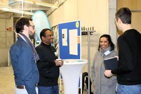 Beim Abschlussevent: Teilnehmende tauschten sich aus und erprobten THISuccessAI selbst (Foto: THI).