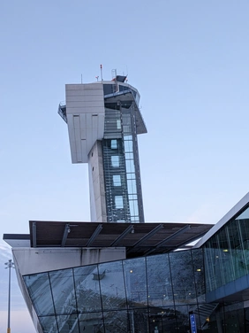 [Translate to English:] Tower des Flughafen Nürnberg