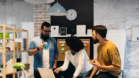 Wissenshäppchen am Mittag: Expertinnen und Experten beleuchten beim Digitalen Dienstag aktuelle Entwicklungen und Fragestellungen (Bild: THI).