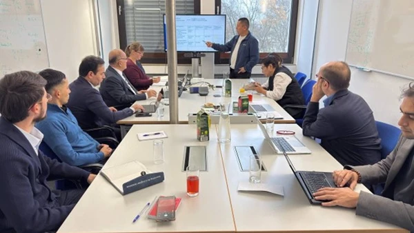 In the project meeting (Picture: THI)