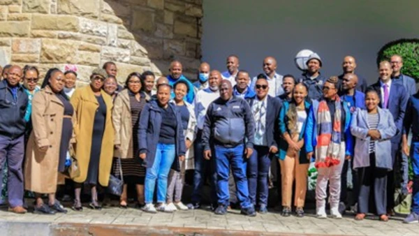 MaZero Projektteam mit lokalen Stakeholdern in Lesotho